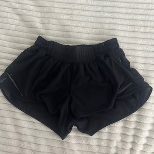 2.5 inch black shorts🖤